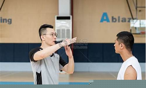 对篮球裁判员的看法-篮球裁判对篮球运动员