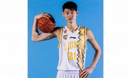 篮球运动员胡金秋身高多少-篮球运动员胡金秋