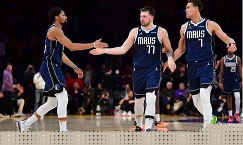 开拓者对阵独行侠预测-nba开拓者对独行侠直播