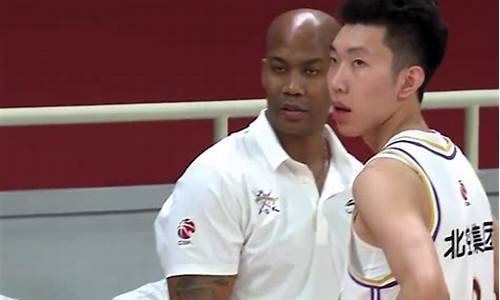 新疆篮球队教练叫什么-新疆篮球主教练是谁
