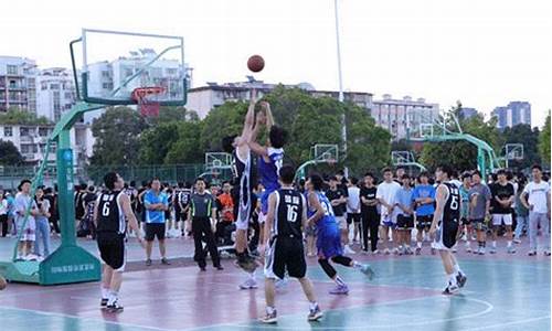 广西大学篮球队后卫-广西大学篮球校队