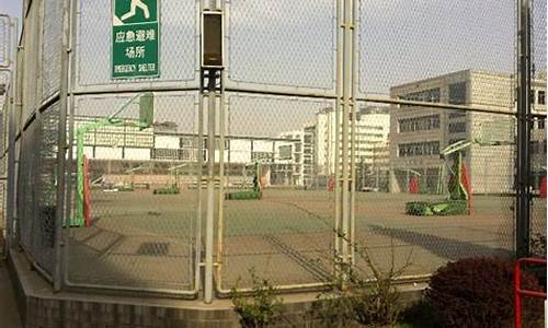 北京八十中篮球场-北京八十中篮球场在哪